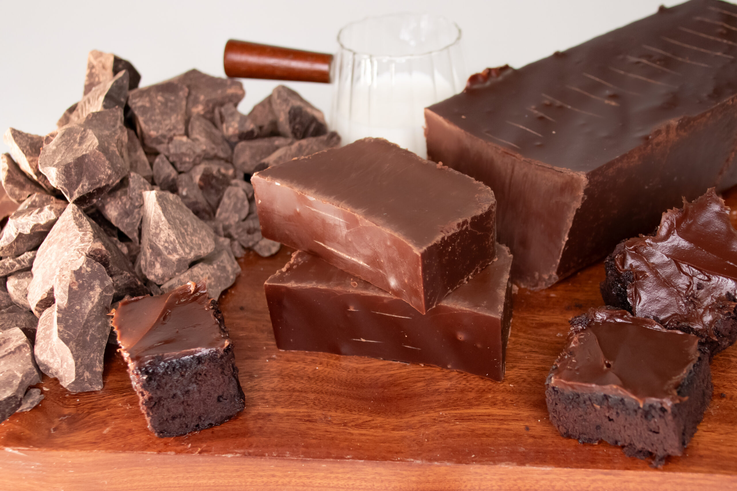 Our Vegan Double Chocolate Fudge is handcrafted with dairy-free Belgian chocolate, almond milk, and vegan butter to create an irresistibly creamy treat. This dairy-free delight proves you can never have too much chocolate!